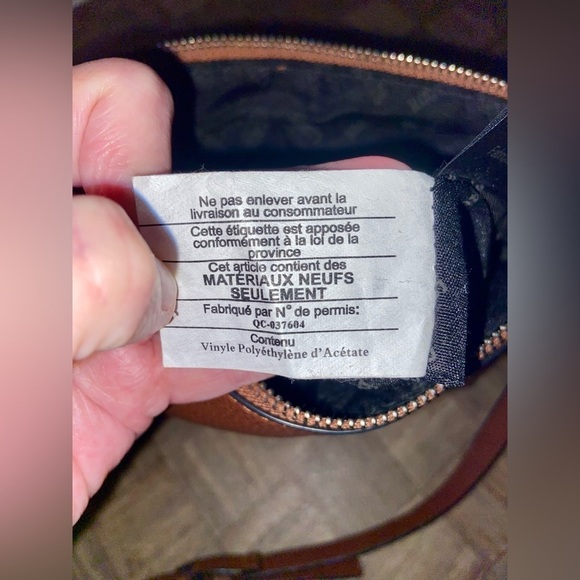 Women’s ROOTS cognac brown thin strap shoulder Bag - Picture 6 of 15